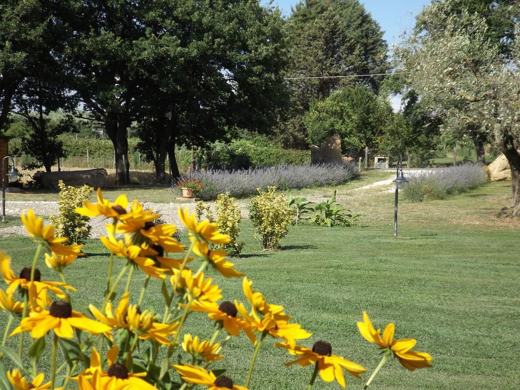 فيلا Agriturismo San Giacomo بيتيجليانو الغرفة الصورة